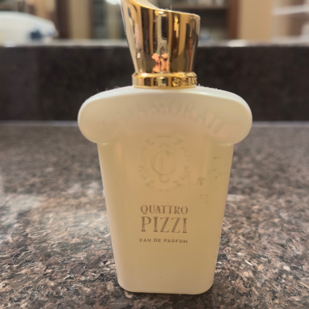 Quattro Pizzi Eau de Parfum